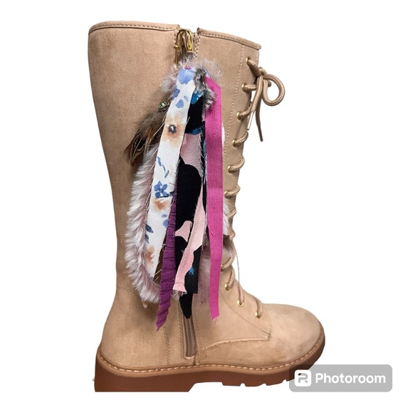 🔴SOLD🔴 Hand Crafted Assessory Swags - $2 for $10 - Picture 2 of 4